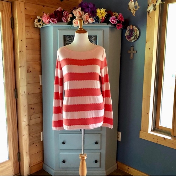 Tommy Hilfiger Sweaters - TOMMY HILFIGER Sweater. NEW w/Taga. Super SOFT!